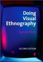 Doing visual ethnography [Elektronisk resurs] : images, media and representation in research