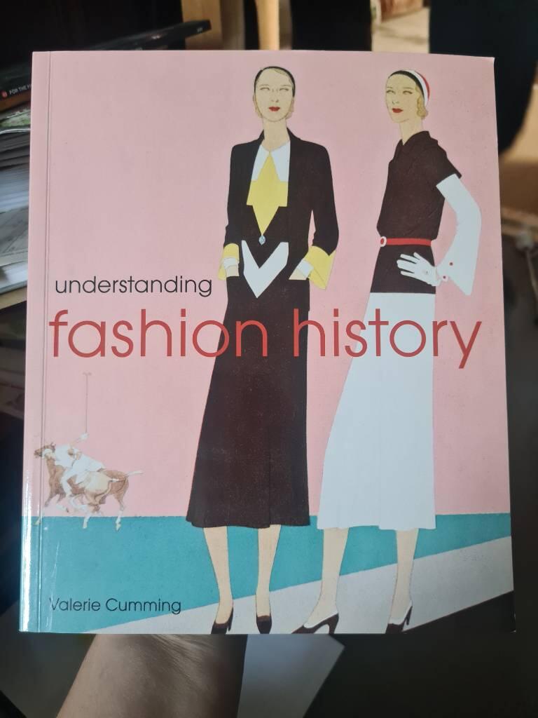 Understanding fashion history