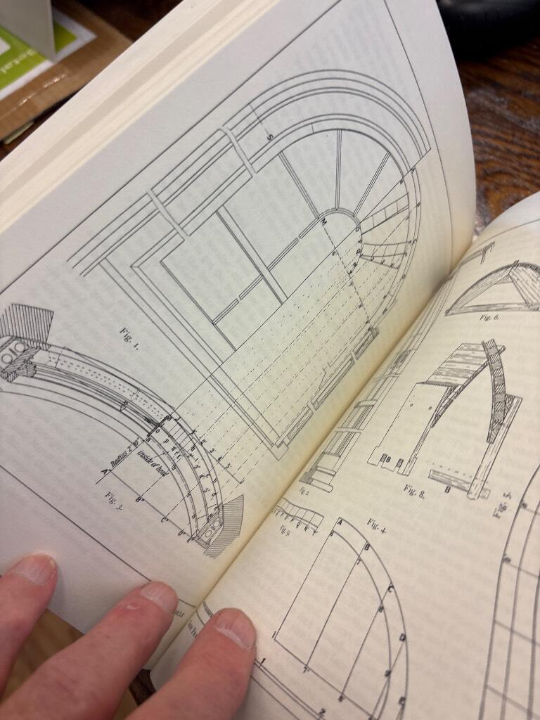 Modern practical joinery - A treatise on the practice of joiner's work by hand and machine ..