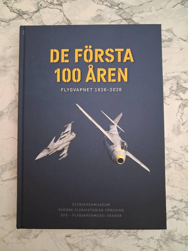 De f&ouml;rsta 100 &aring;ren