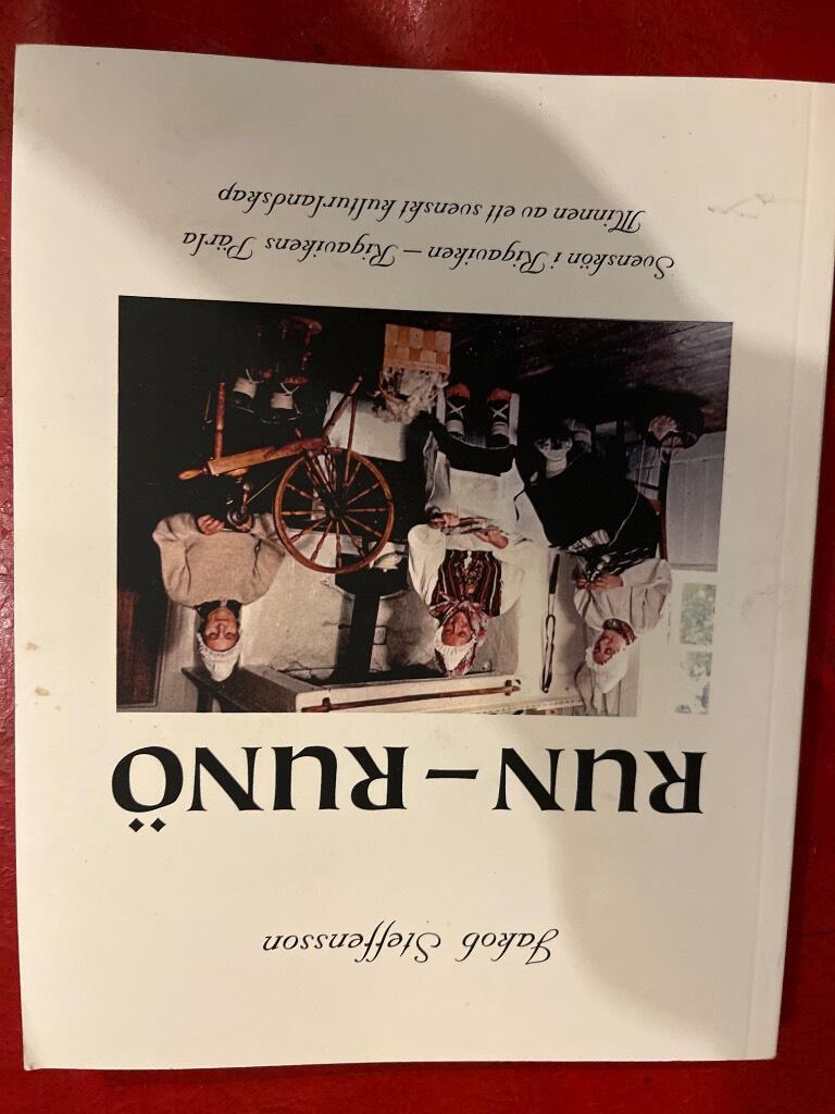 Run-Run&ouml; : svensk&ouml;n i Rigaviken - Rigavikens p&auml;rla : minnen av ett svenskt kulturlandskap