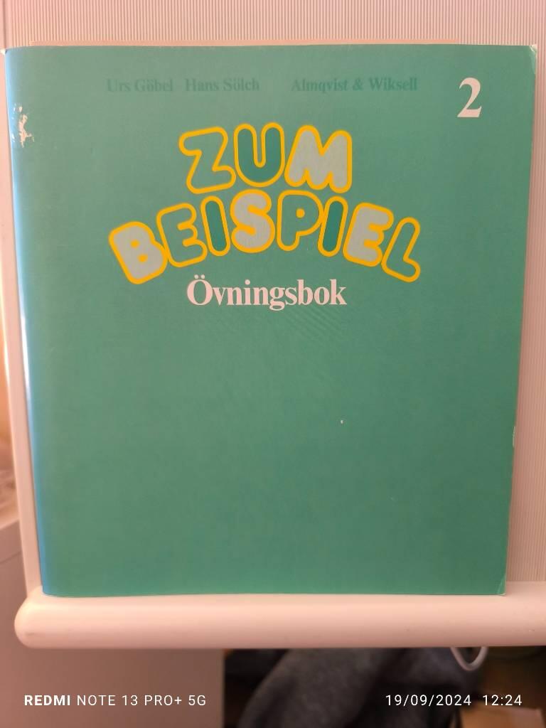 Zum Beispiel : [läromedel i tyska för gymnasieskolan årskurs 1 B-språk, 3 C-språk och vuxenundervisning på motsvarande nivå]