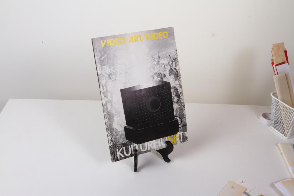 Video/art/video : utställning - installationer, experiment : 2 nov 1985-6 jan 1986, Galleriet, Kulturhuset