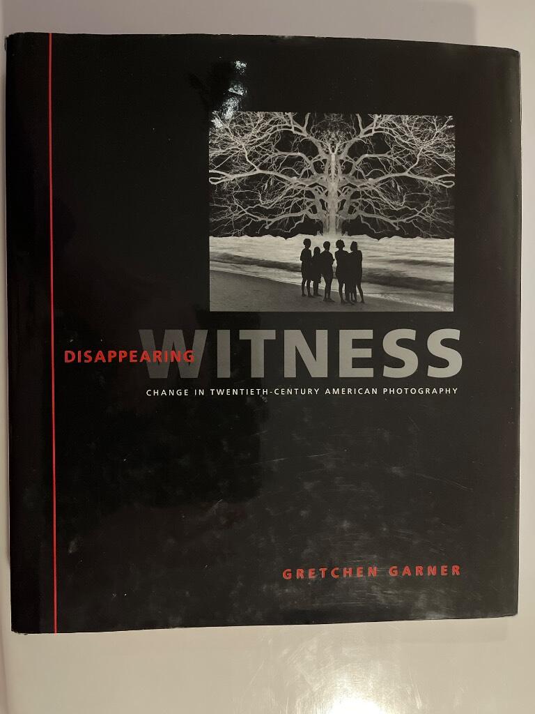Disappearing witness - change in twentieth-century American photography