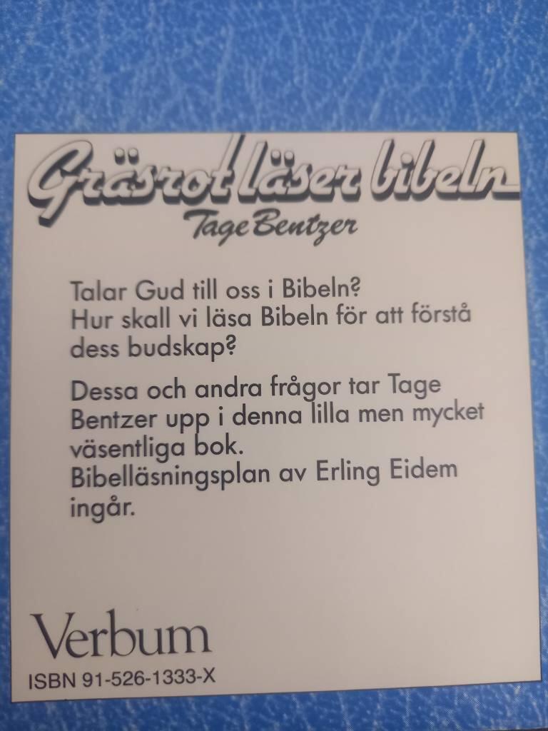 Gr&auml;srot l&auml;ser Bibeln