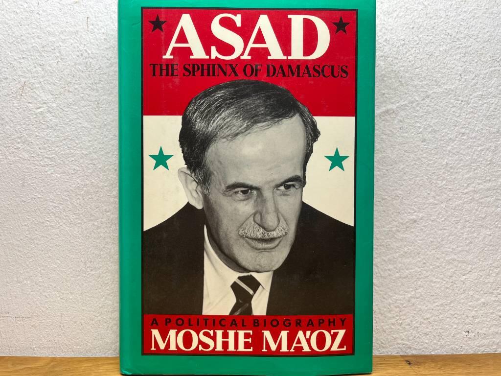 Asad - the sphinx of Damascus : a political biography