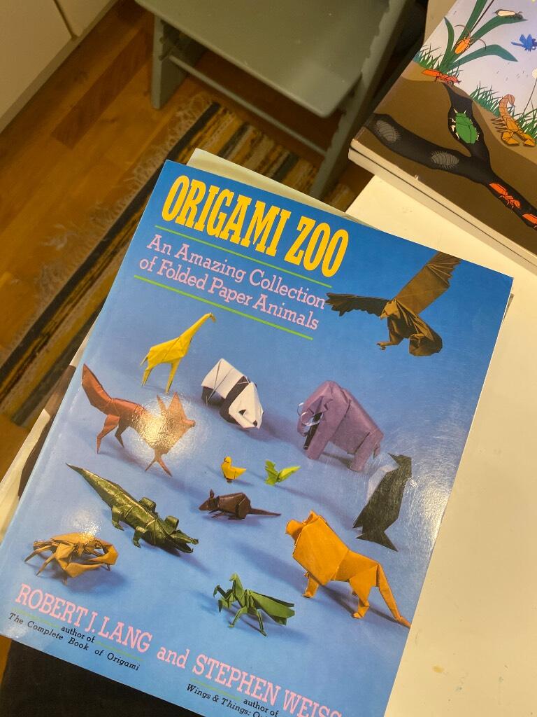 Origami zoo - an amazing collection of folded paper animals