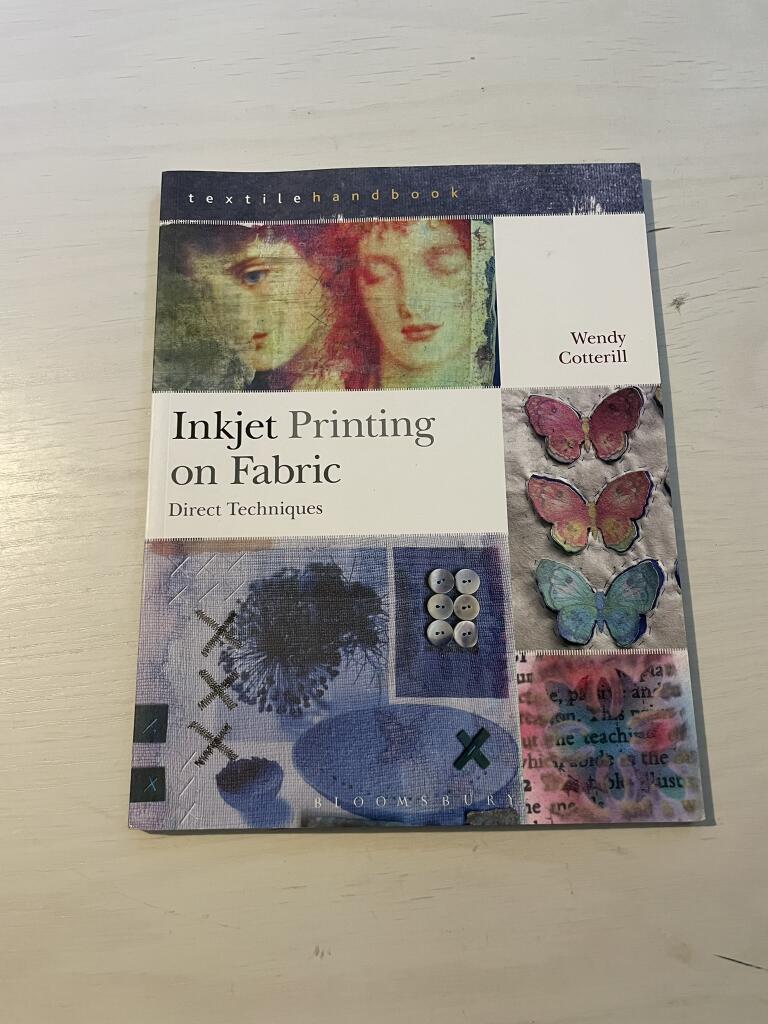 Inkjet printing on fabric