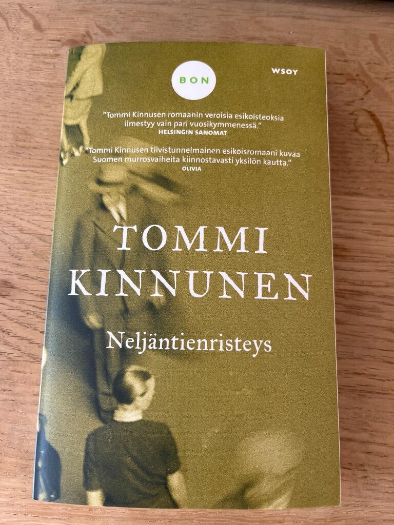 Nelj&auml;ntienristeys