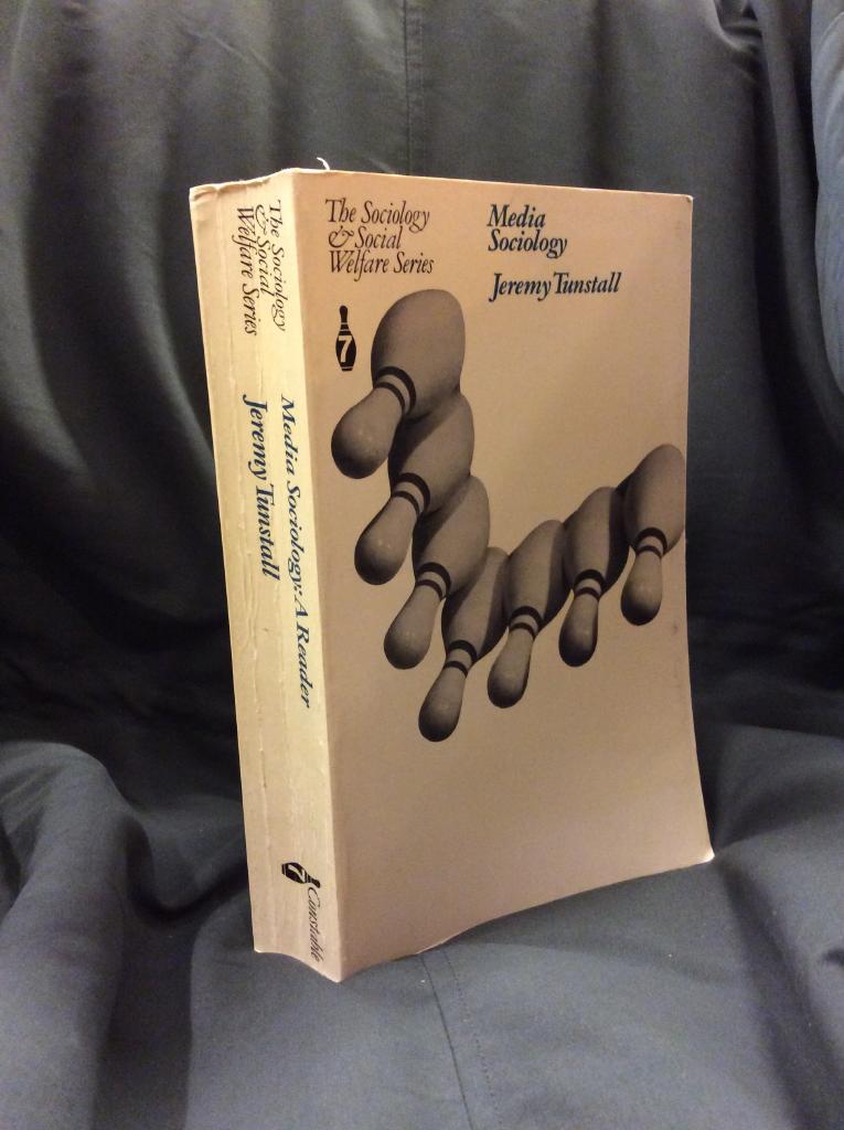 Media sociology : a reader