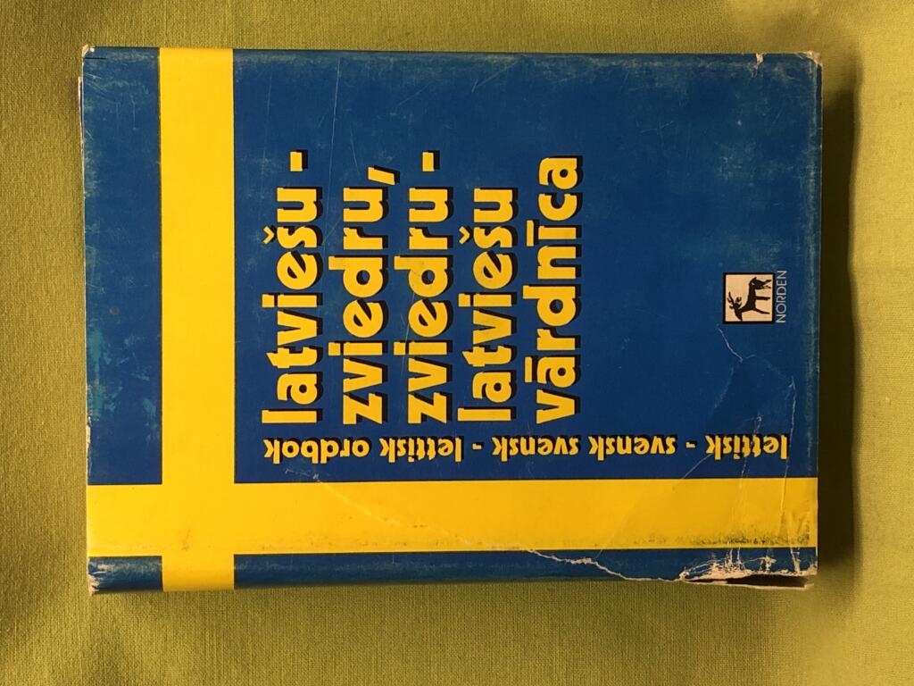 Latviešu-zviedru, zviedru-latviešu vārdnīca : Lettisk-svensk svensk-lettisk ordbok