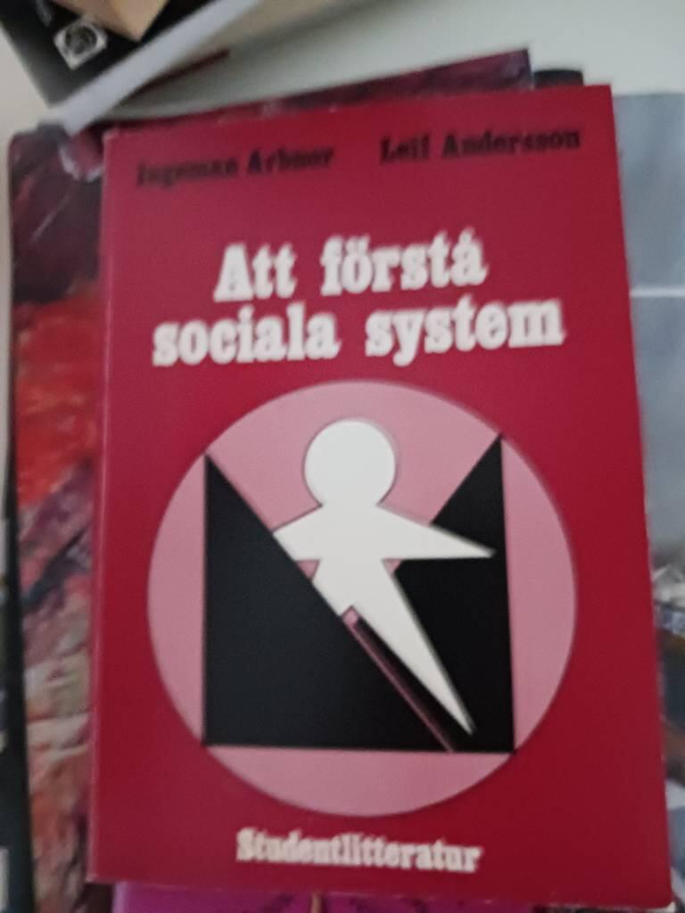 Att förstå sociala system