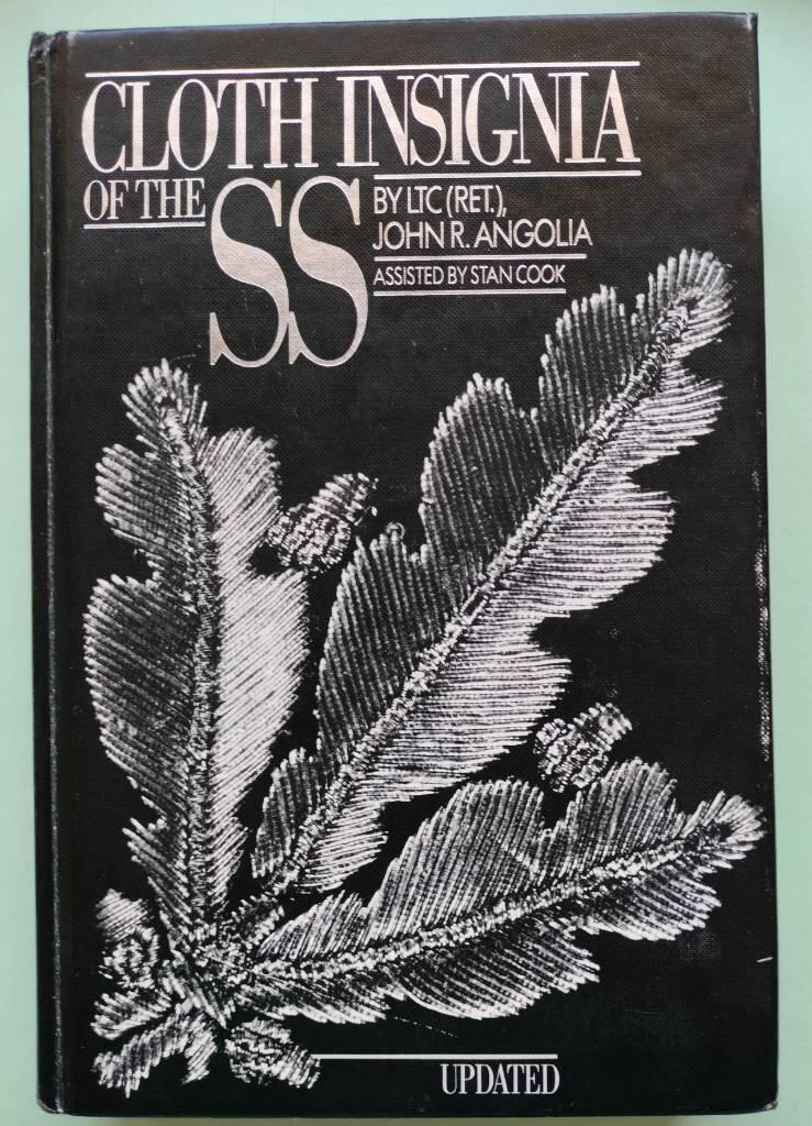 Cloth insignia of the SS