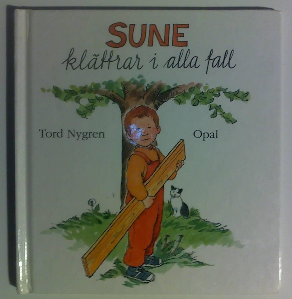 Sune kl&auml;ttrar i alla fall