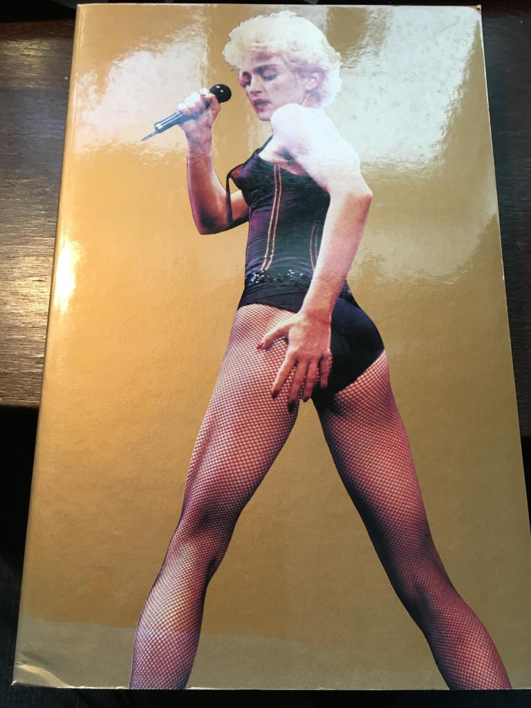 Madonna : unauthorized