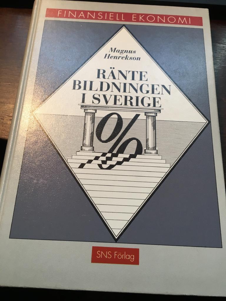 R&auml;ntebildningen i Sverige : penningpolitik, r&auml;nteberoende och finansiella institutioner