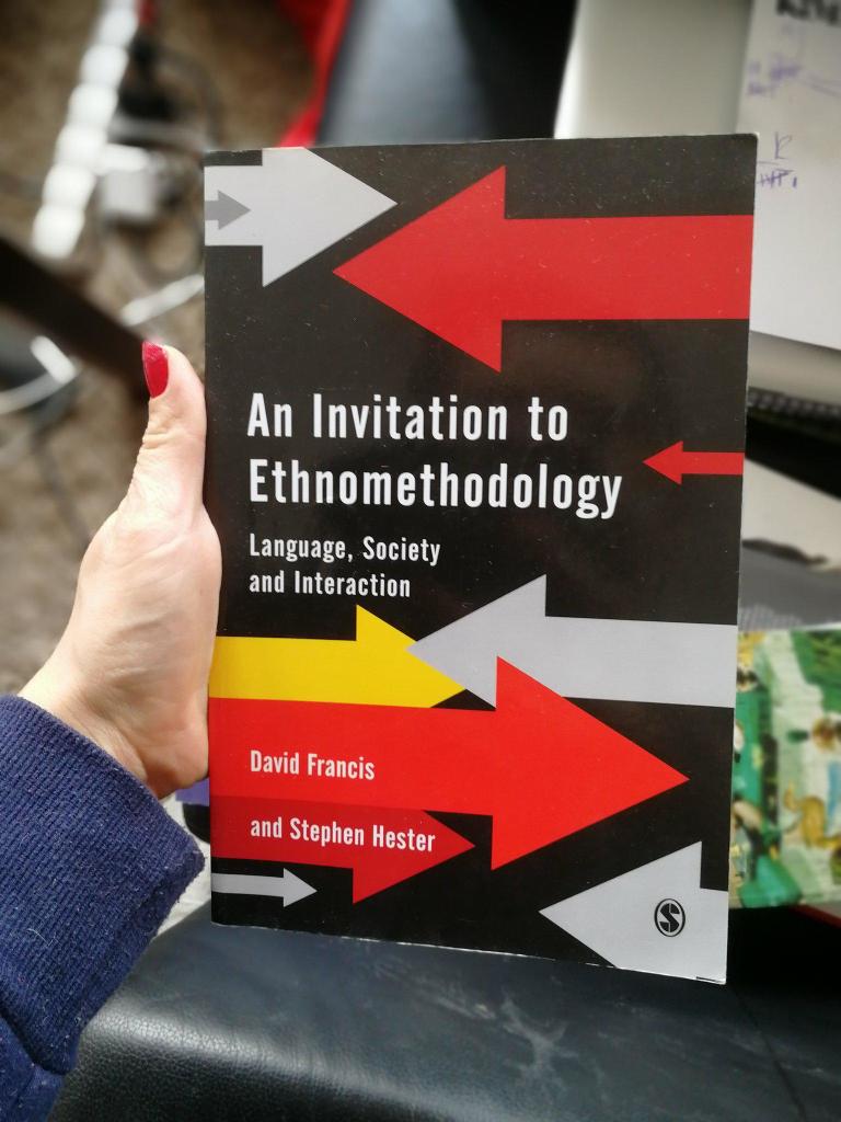 An invitation to ethnomethodology : language, society and interaction