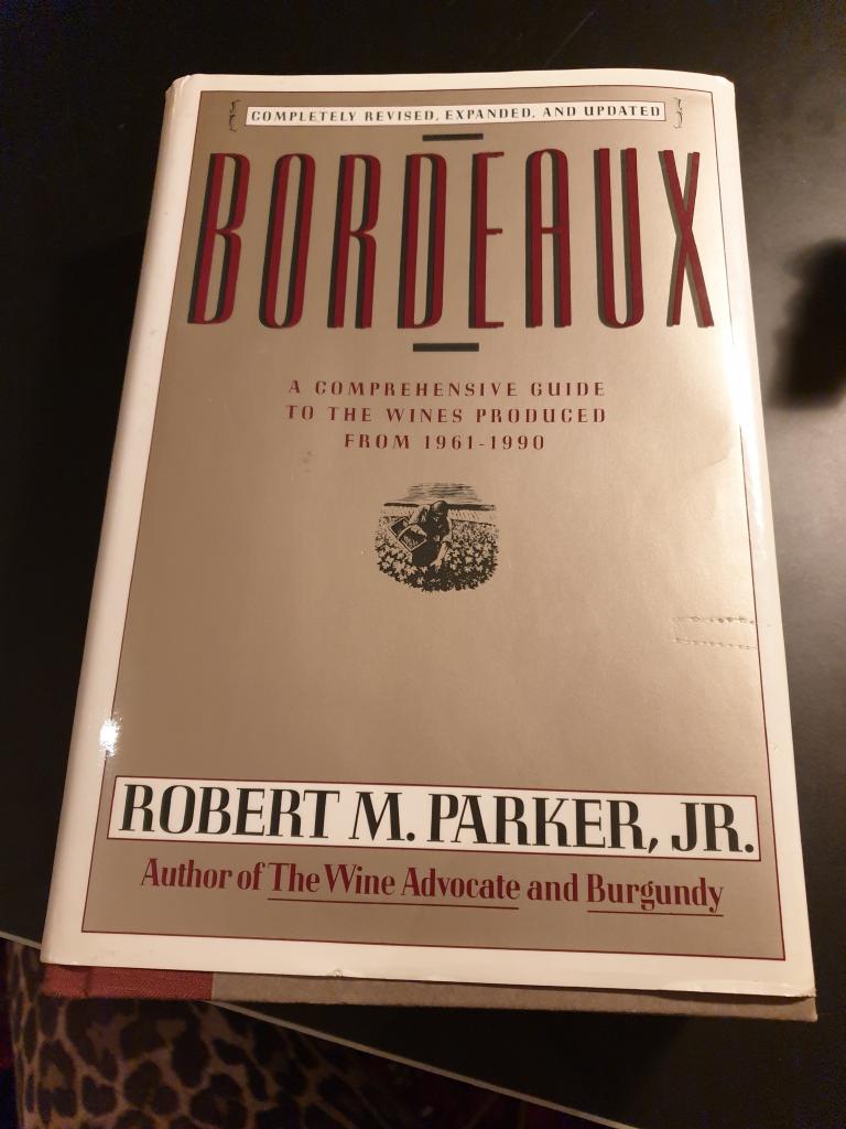 Bordeaux : a comprehensive guide to the wines produced from 1961-1990