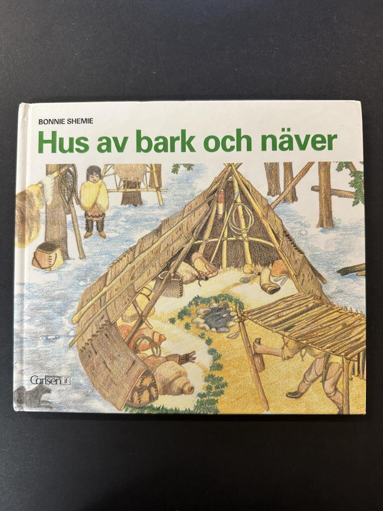 Hus av bark och n&auml;ver
