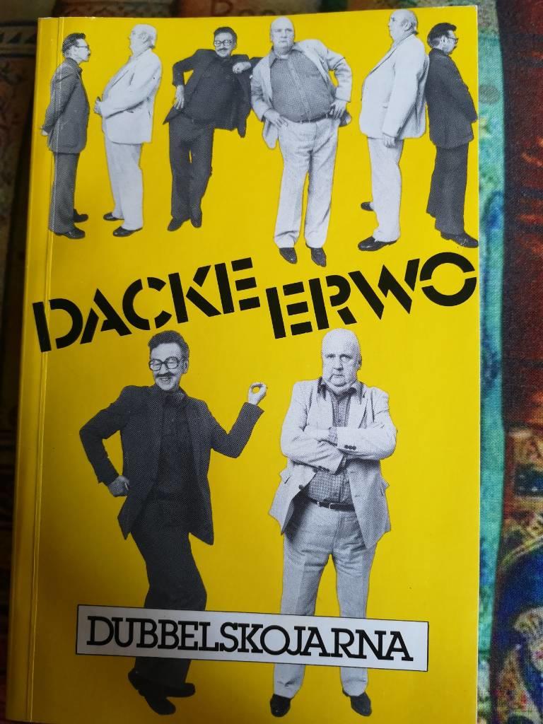 Dubbelskojarna : en samling k&aring;serier