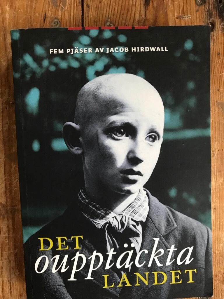 Det ouppt&auml;ckta landet - [fem pj&auml;ser]