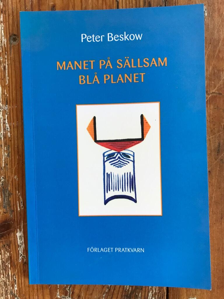 Manet p&aring; s&auml;llsam bl&aring; planet