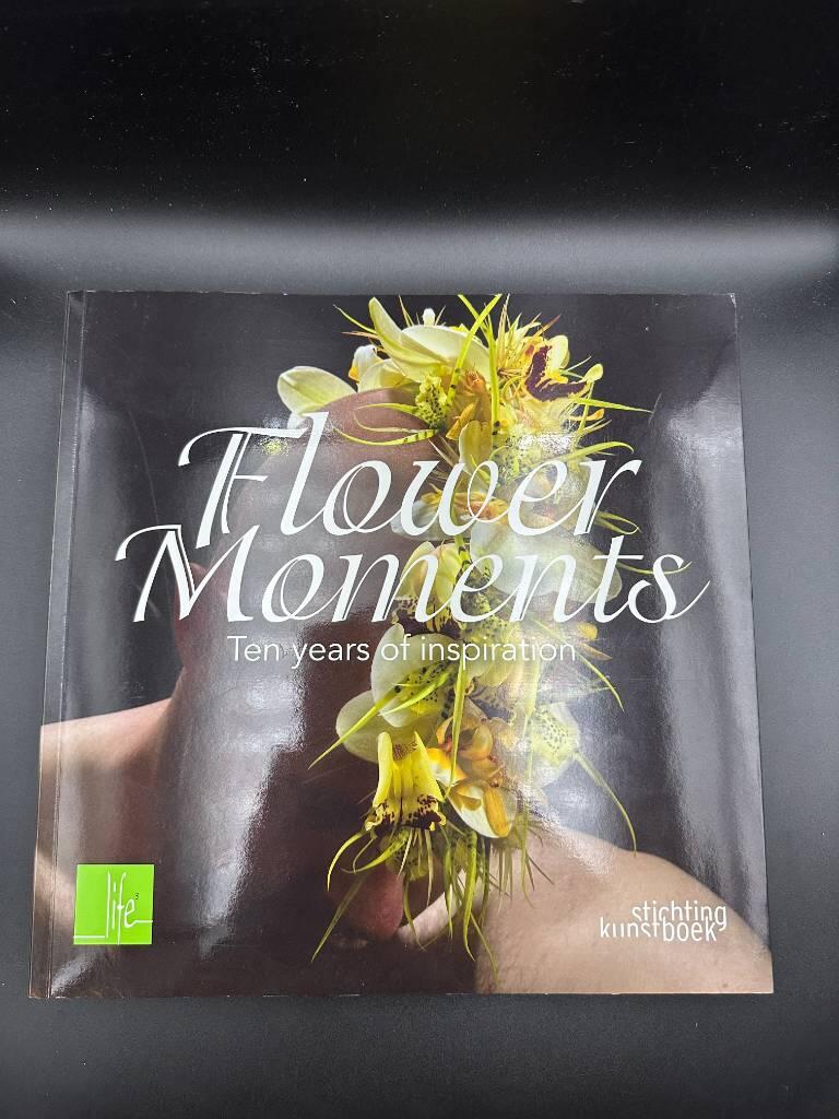 Flower Moments