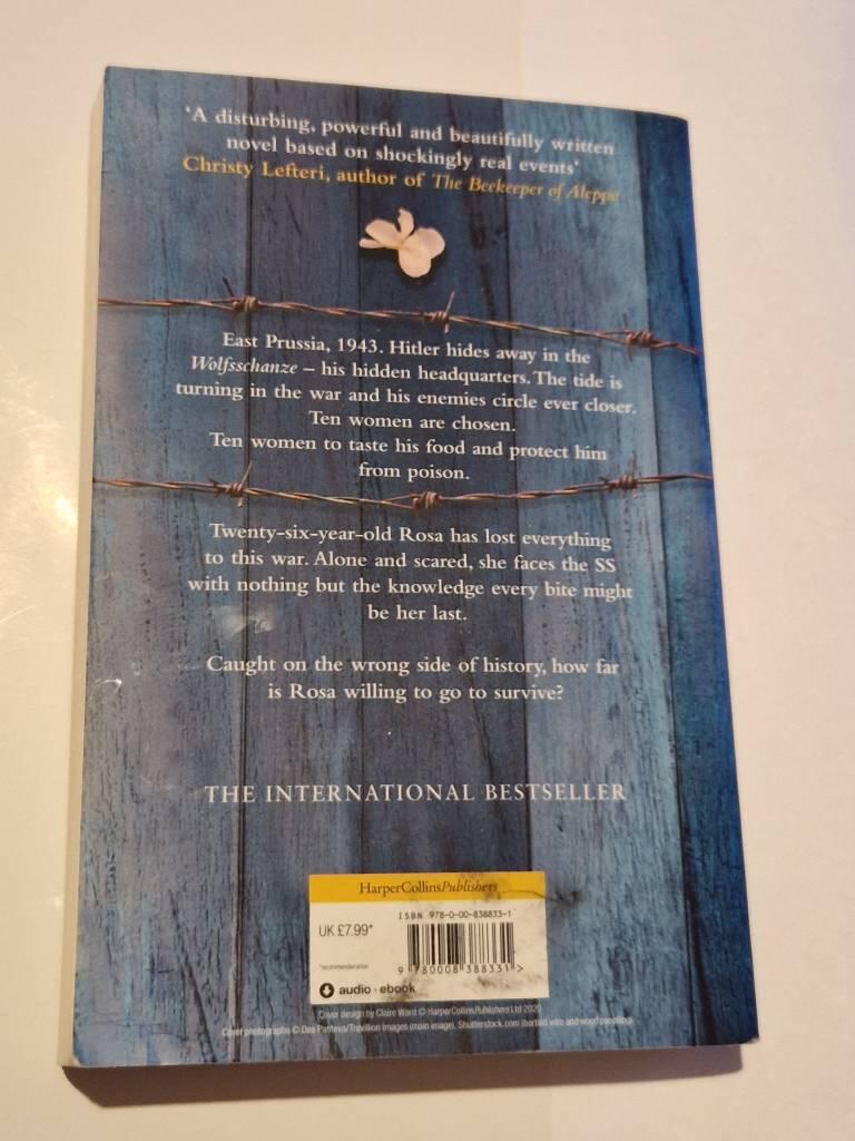 Women at Hitler's table