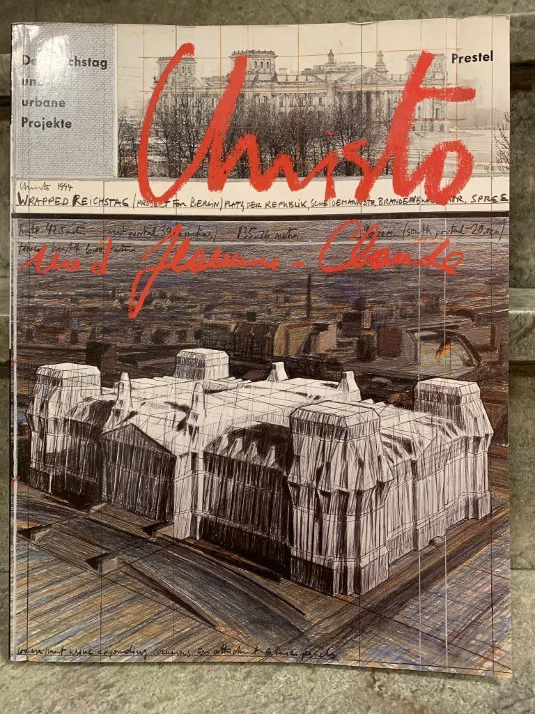 Christo und Jeanne-Claude : der Reichstag und urbane Projekte : [Ausstellung, Suermondt Ludwig Museum, Aachen, 6. Mai bis 6. August 1995]