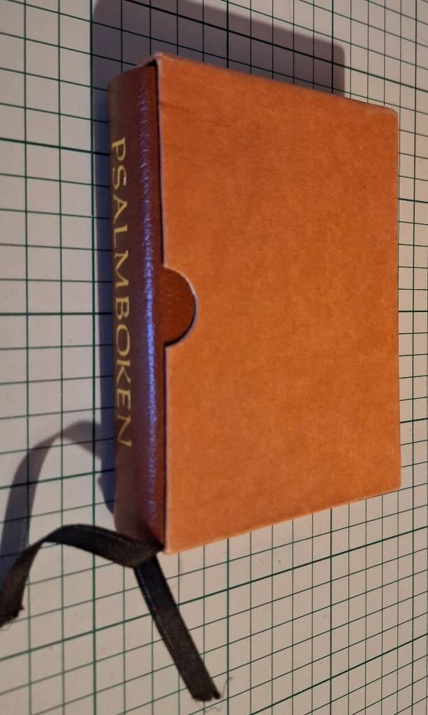 Den svenska psalmboken [Musiktryck] antagen av 1986 års kyrkomöte : med Evangeliska fosterlands-stiftelsens psalmtillägg (701-800)