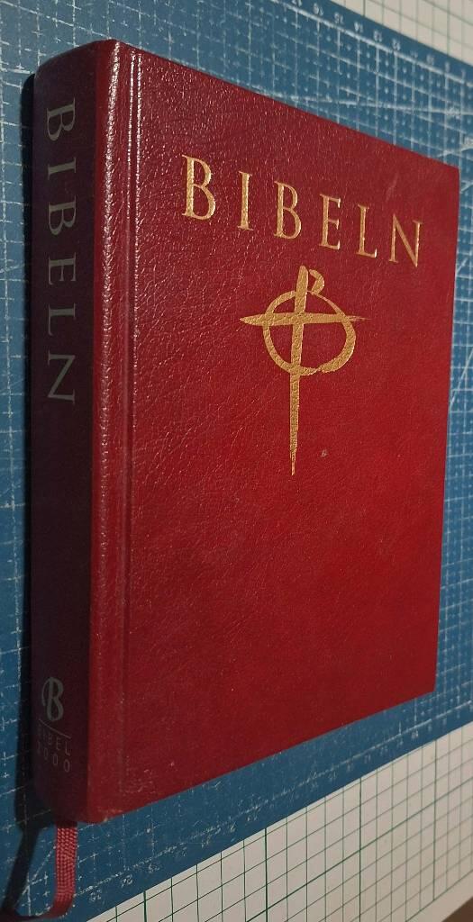 Presentbibel - röd