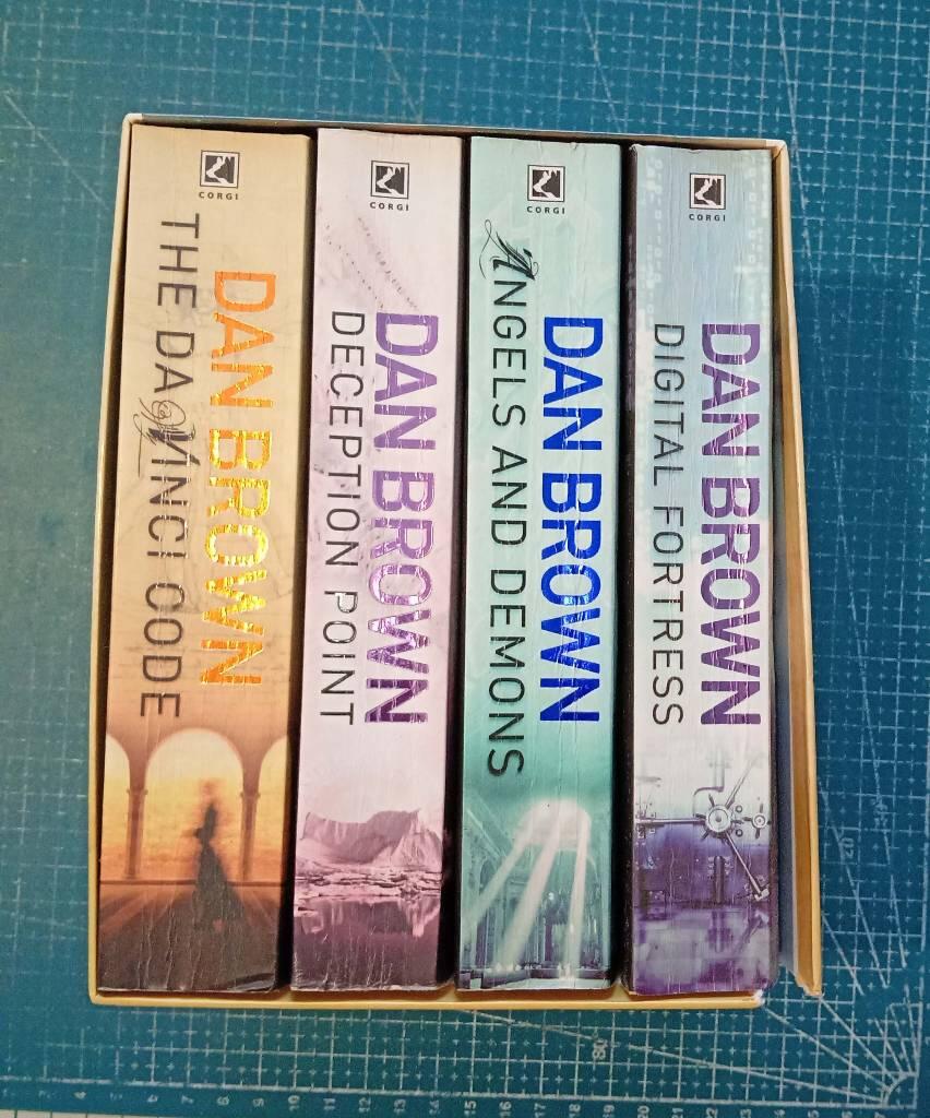Dan Brown boxed set. Digital fortress ; Deception point  ; Angels and demon