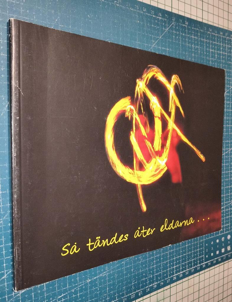 S&aring; t&auml;ndes &aring;ter eldarna- : om folk- & musikfestivalen Urkult