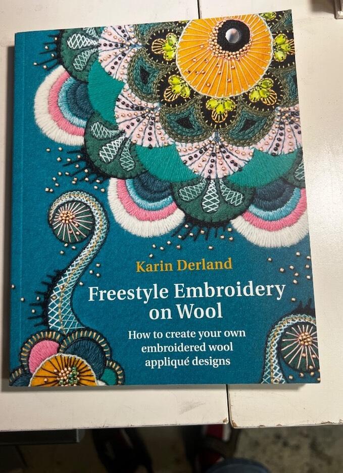 Freestyle embroidery on wool