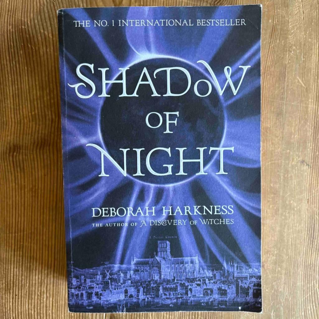 Shadow of night - (all souls 2)