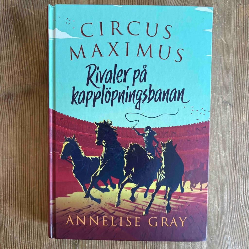 Rivaler p&aring; kappl&ouml;pningsbanan