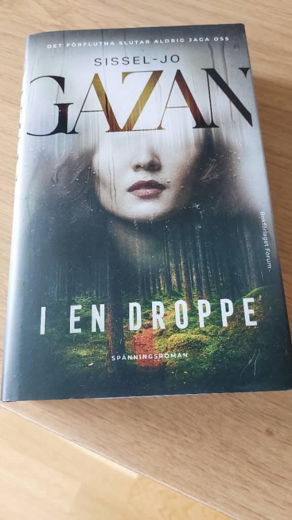 I en droppe