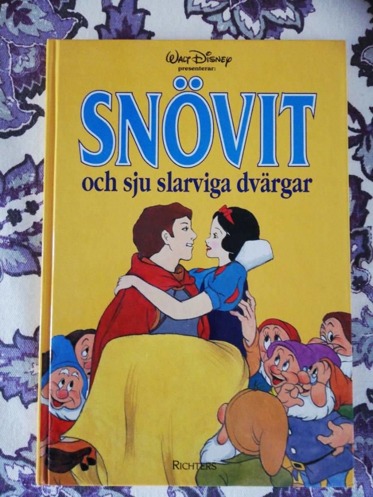 Sn&ouml;vit och sju slarviga dv&auml;rgar