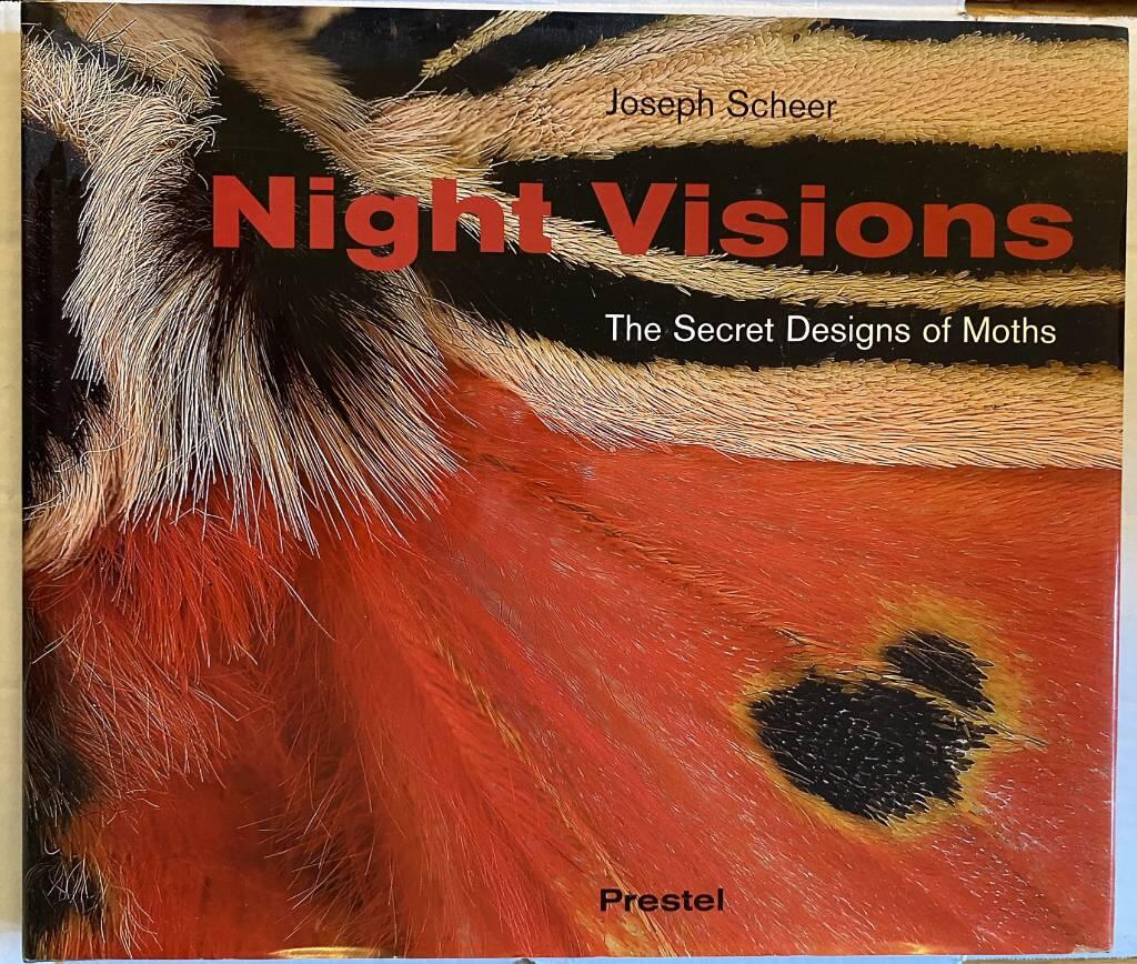 Night visions - the secret designs of moths