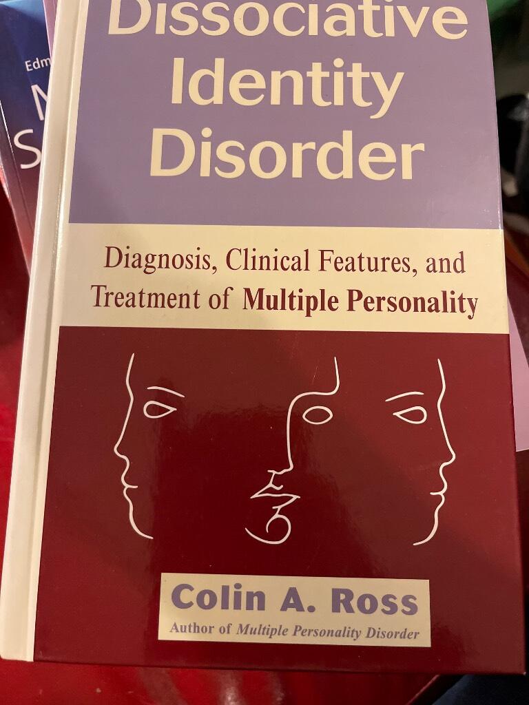 Dissociative identity disorder - diagnosis, clinical features, and treatment of multiple personality
