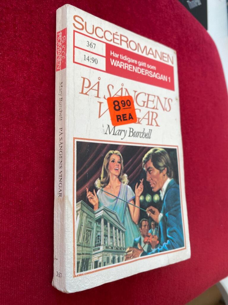 P&aring; s&aring;ngens vingar