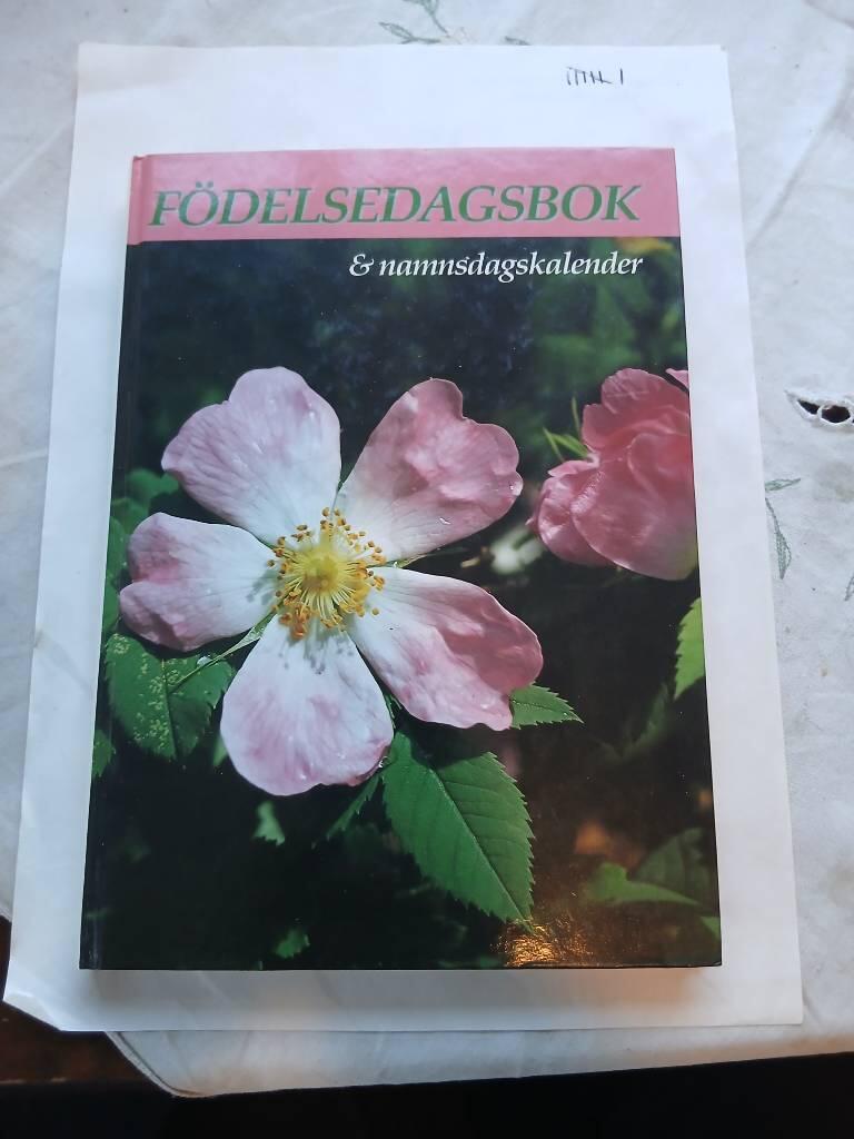 F&ouml;delsedagsbok & namnsdagskalender