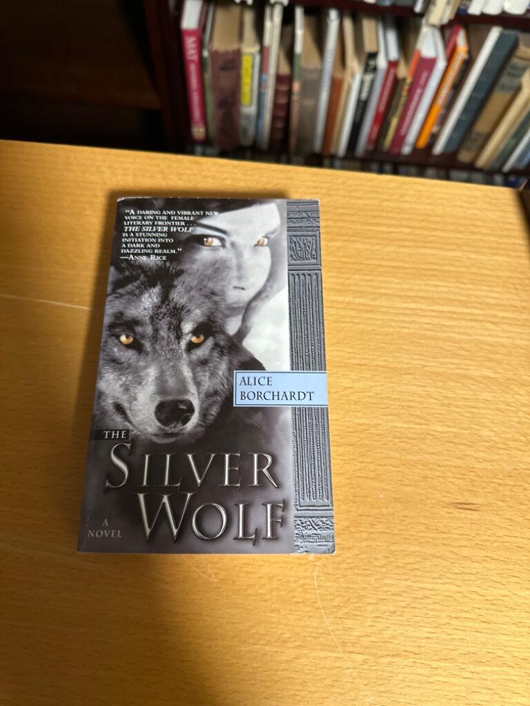 The silver wolf