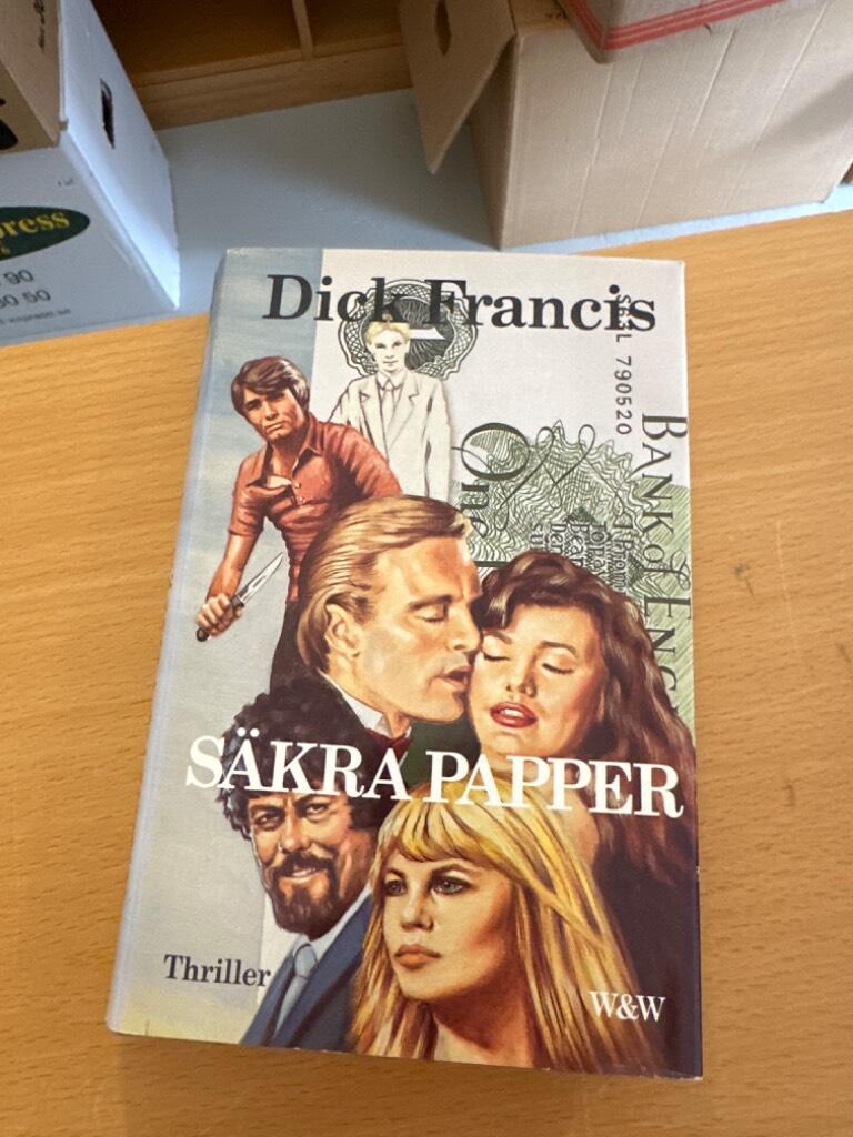 S&auml;kra papper : thriller