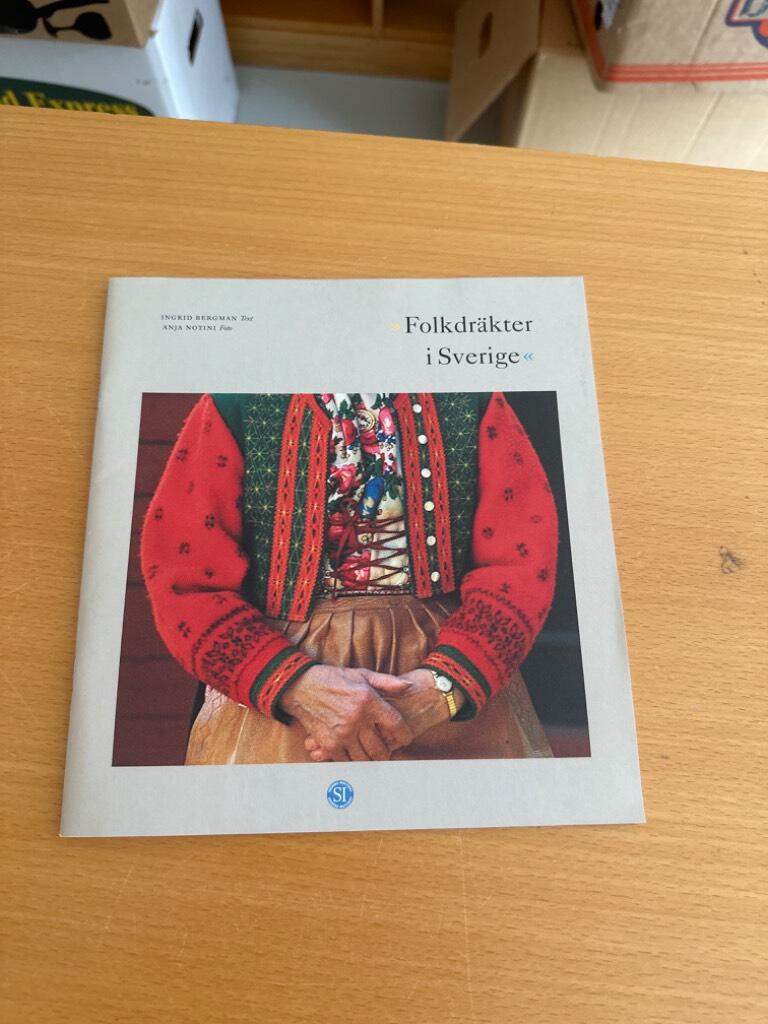 Folkdr&auml;kter i Sverige