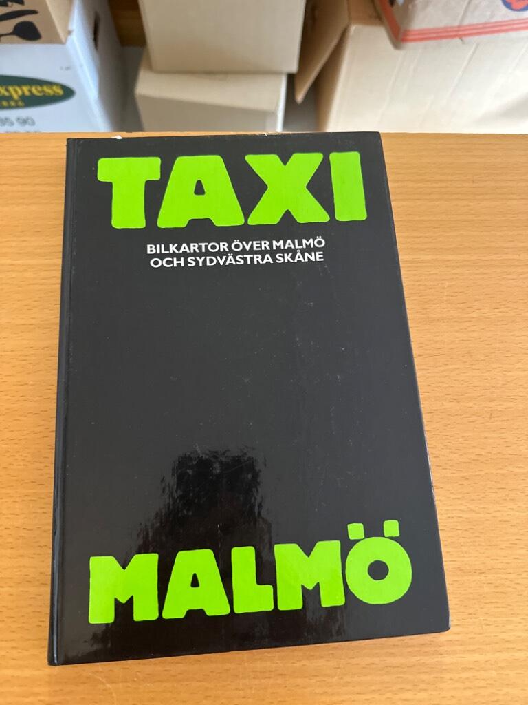 Taxi Malm&ouml; [Kartografiskt material] : bilkartor &ouml;ver Malm&ouml; och sydv&auml;stra Sk&aring;ne