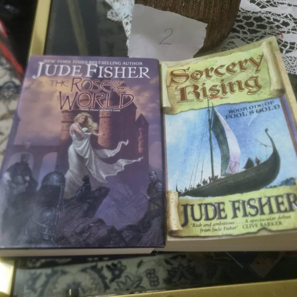 Fool's gold. Book 1 : Sorcery rising