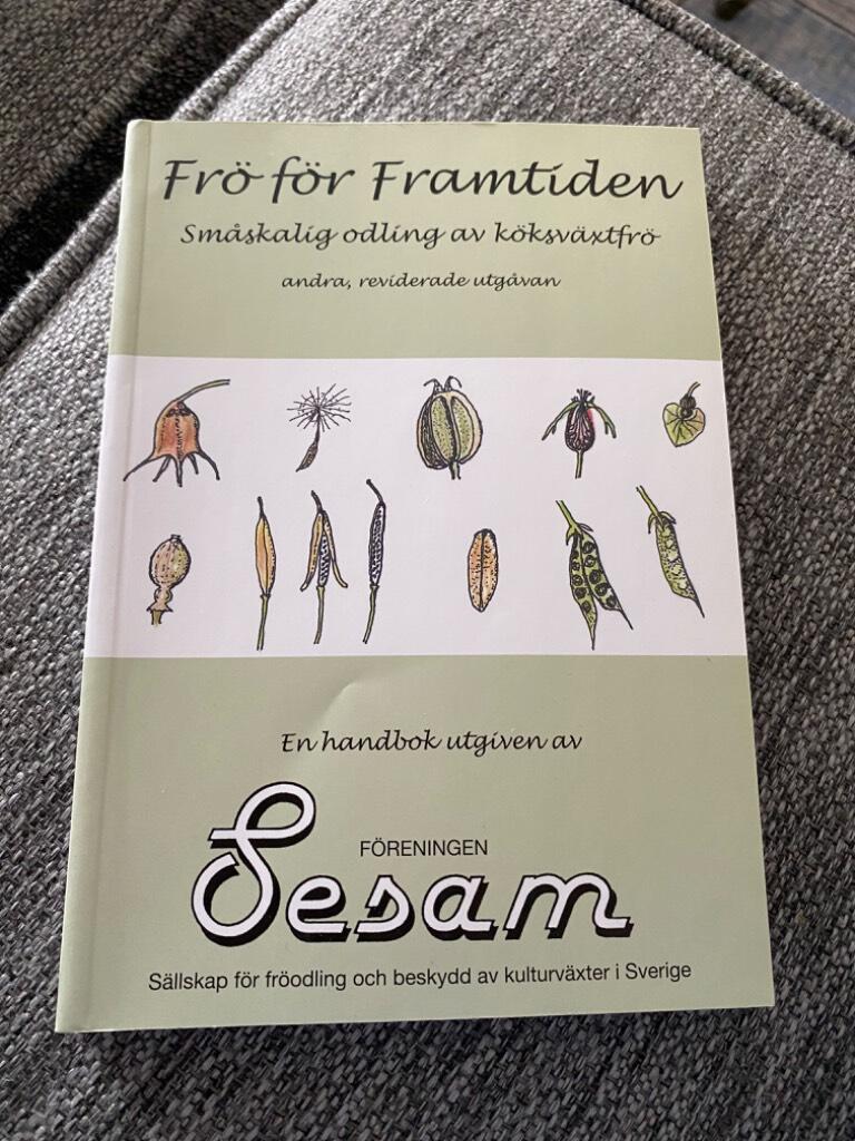Fr&ouml; f&ouml;r framtiden - sm&aring;skalig odling av k&ouml;ksv&auml;xtfr&ouml; : en handbok
