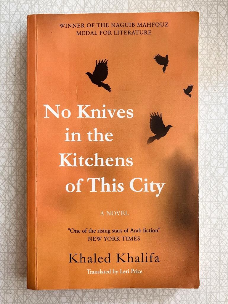 No knives in the kitchens of this city