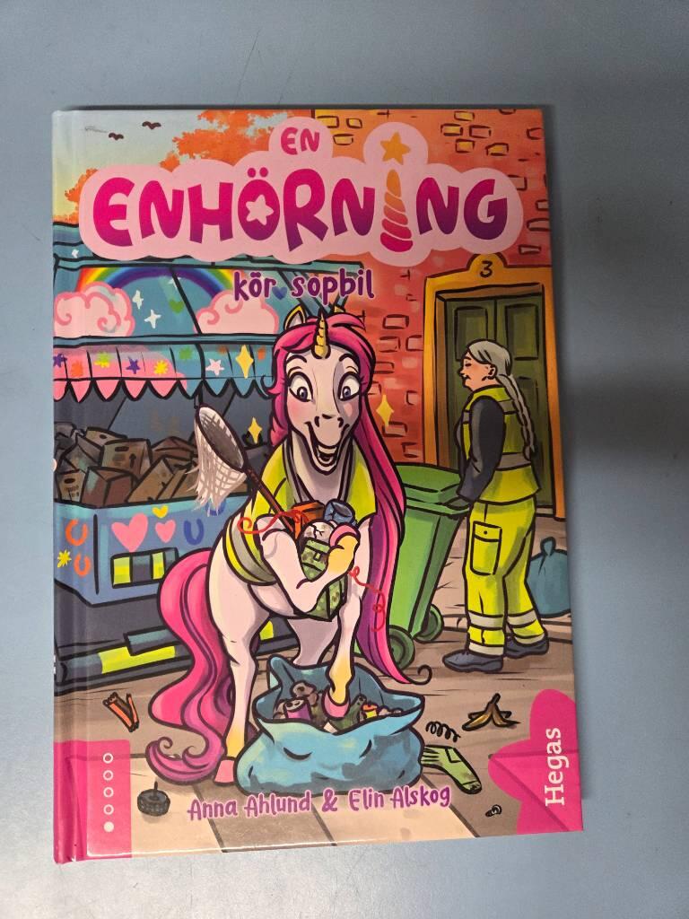 En enh&ouml;rning k&ouml;r sopbil